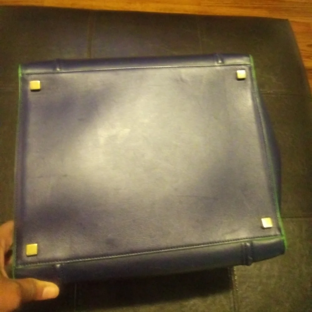 💯 AUTH Celine  Phantom handbag